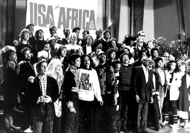 we are the world usa for africa michael jackson 1985 The Most Epic Group Photos You Will See Today