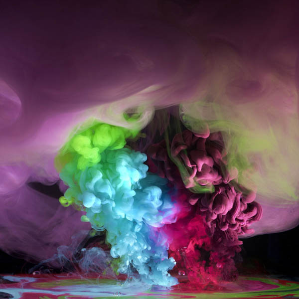 colored ink in water aqueous mark mawson 5 Ink Explosions Under Water by Mark Mawson