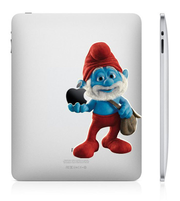 funny creative ipad decal smurf 33 Creative Decals for your iPad
