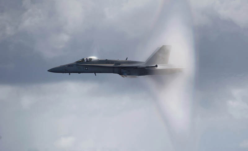 hornet going mach 1 from the side angle