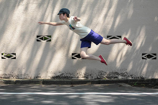 levitation photo portraits by natsumi hayashi 12 Levitation Portraits by Natsumi Hayashi
