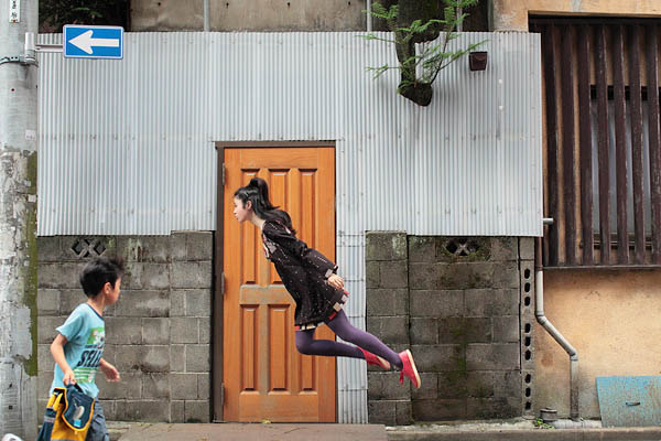 levitation photo portraits by natsumi hayashi 7 Levitation Portraits by Natsumi Hayashi