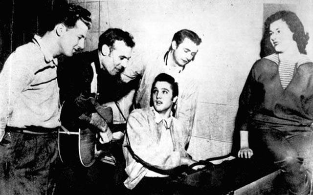 million dollar quartet uncropped photo with elvis' girlfriend sitting on piano