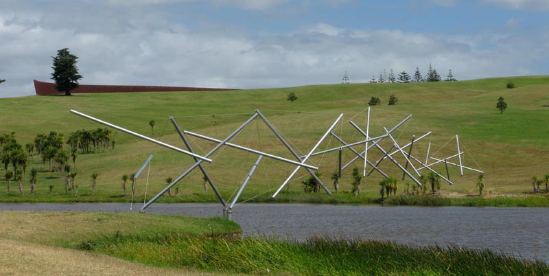kenneth snelson easy k 1 The Incredible Sculptures of Gibbs Farm