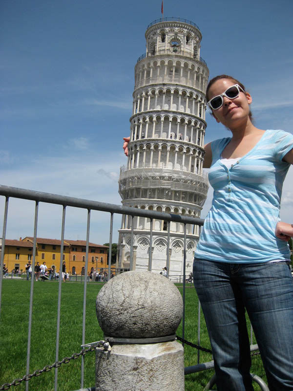 leaning tower of pisa funny 7 Ten Alternatives to Leaning on the Tower of Pisa