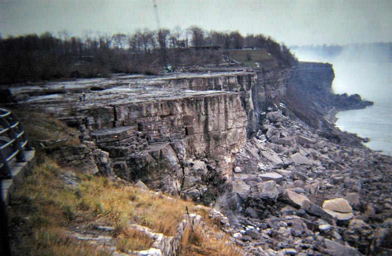 american niagara falls dry de watered 1969 10 The Day Niagara Falls Went Dry