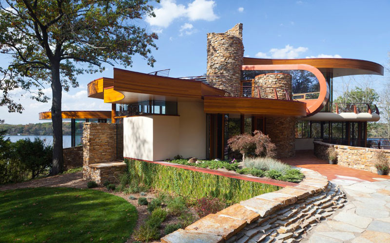 curvaceous chenequa residence by robert harvey oshatz 8 A Unique Hillside Home Built Into the Landscape