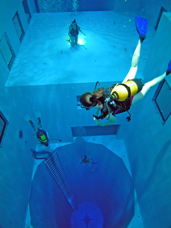 deepest indoor swimming pool in the world 5 The Deepest Indoor Swimming Pool in the World