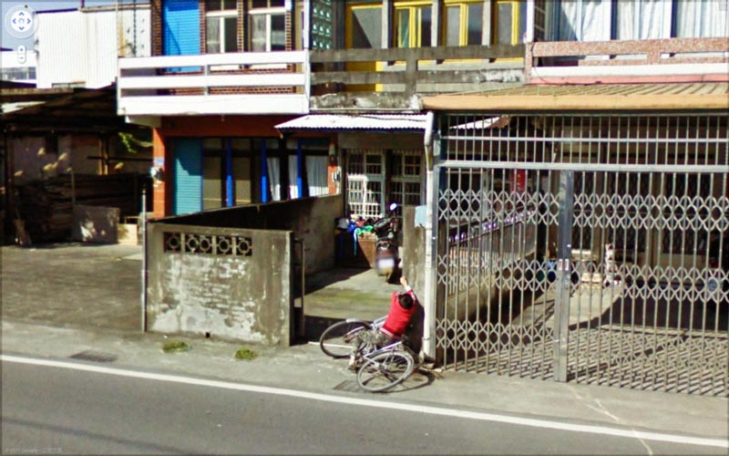 interesting google street view images 17 25 Pictures of Life Captured by Google Street View
