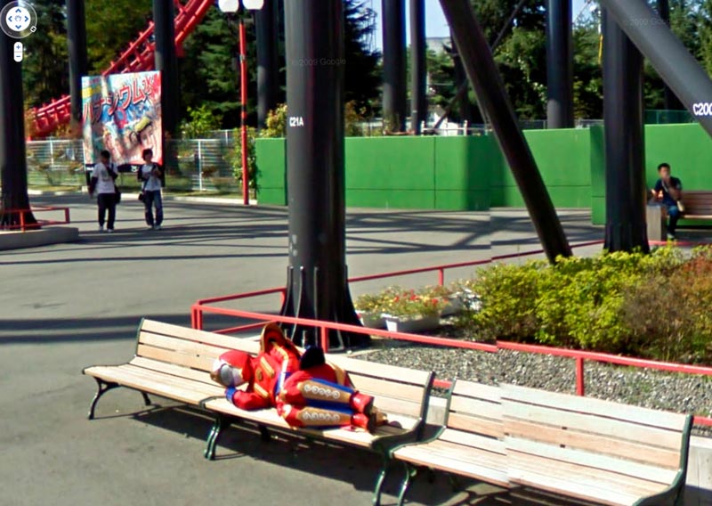 interesting google street view images 3 25 Pictures of Life Captured by Google Street View