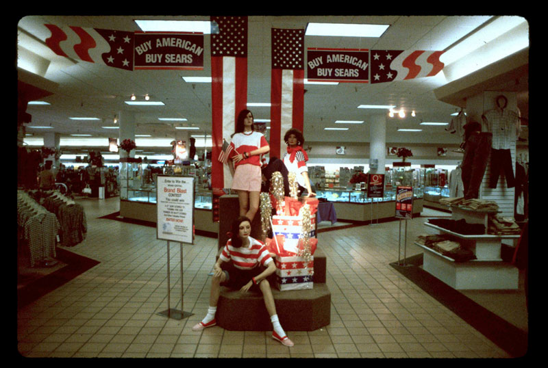 pictures from malls across america in 1989 2 Pictures from the 80s of Malls Across America