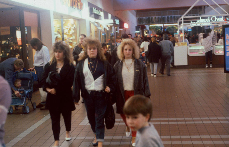 pictures from malls across america in 1989 6 Traveling the US with Freight Train Riders 