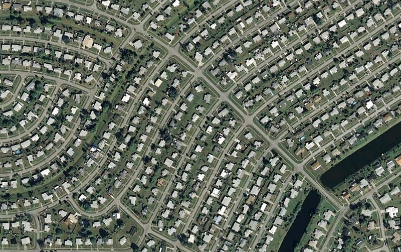aerial patterns of human housing developments on google maps 12 Patterns of Human Development Found on Google Maps