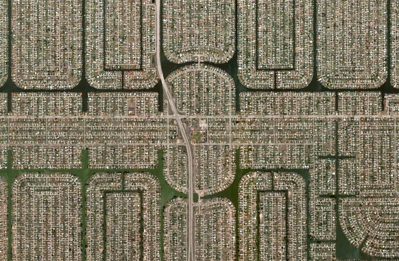 aerial patterns of human housing developments on google maps 9 Patterns of Human Development Found on Google Maps