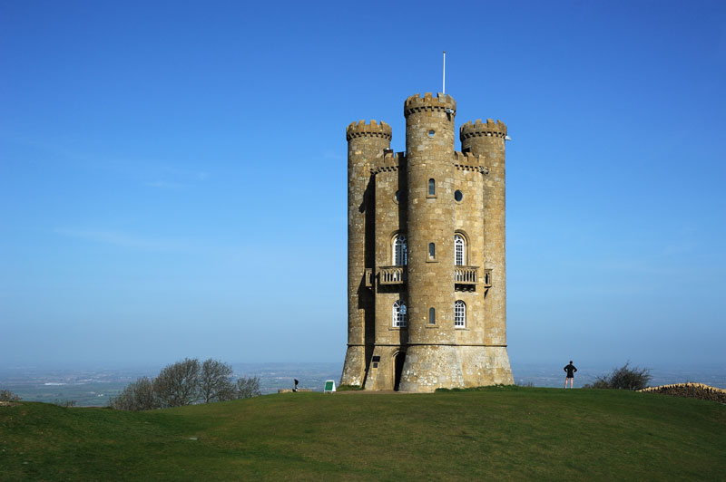broadway tower worcestershire england folly China Builds Highway Around House That Refuses to Move