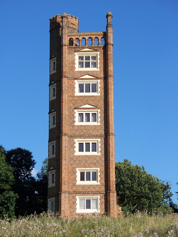 freston tower folly ipswich suffolk 10 Extravagant Buildings That Serve No Purpose