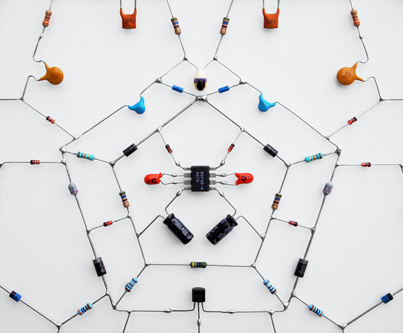 tech mandalas made from circuits leonardo ulian 31 Technological Mandalas Made From Circuitry