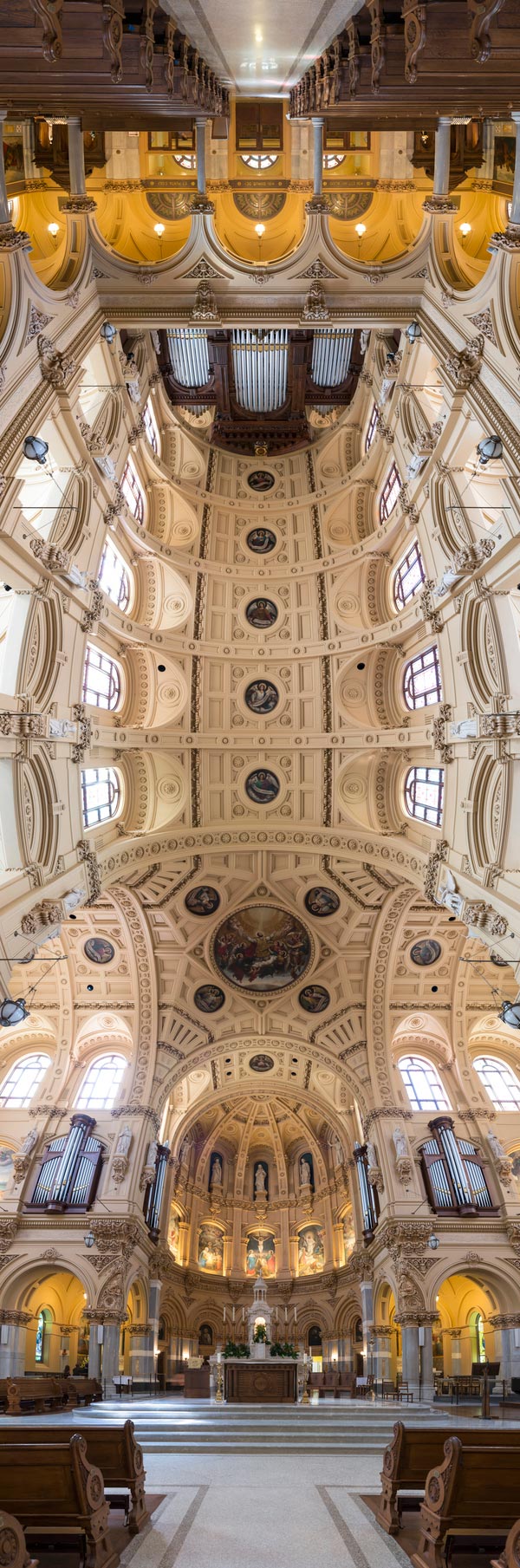 vertical panoramas of church ceilings 1 Amazing Vertical Panoramas of Church Ceilings