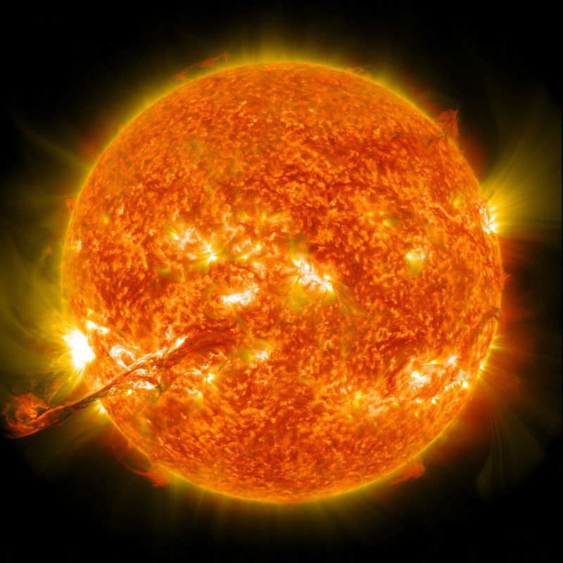 eruption on the sun Picture of the Day: Our Sun Erupts
