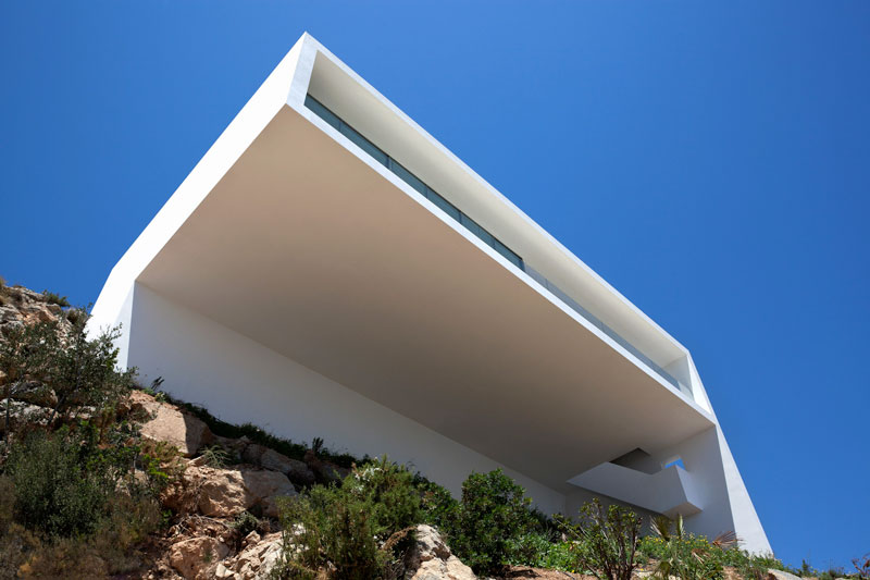 minimalist house on cliff fran silvestre arquitectos 12 A Cliffside Home Overlooking the Mediterranean