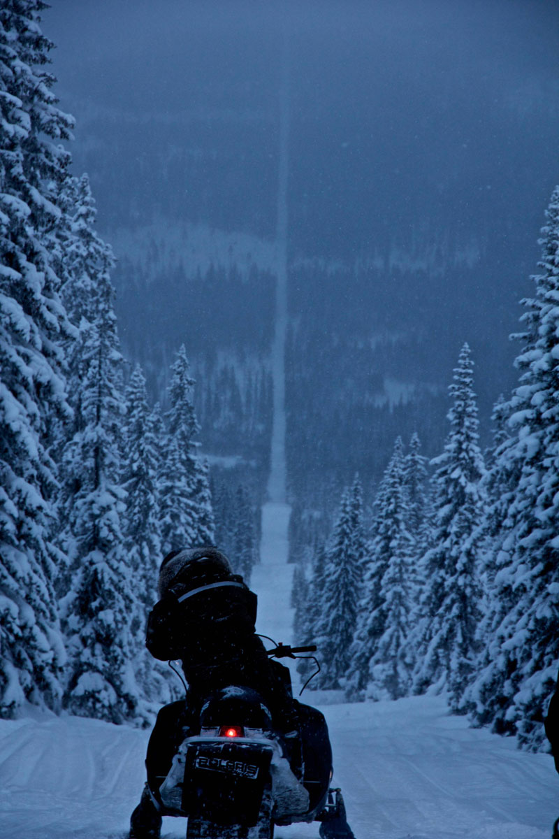 norway sweden border snowmobile winter Picture of the Day: Snowmobiling the Norway Sweden Border