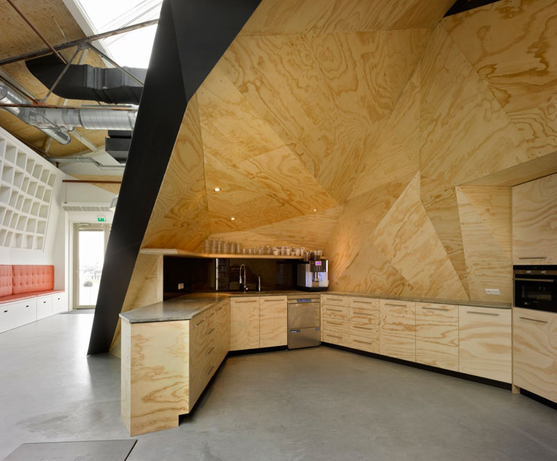 red bull office amsterdam netherlands sid lee architecture 8 Red Bull Amsterdams Shipping Yard Office [25 pics]