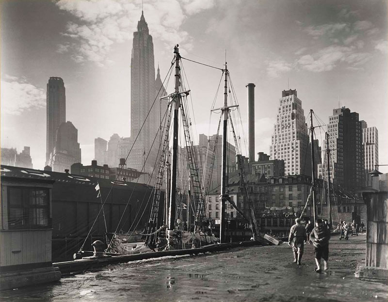 vintage new york city 1935 manhattan skyline fulton street dock pier 17 Picture of the Day: Vintage New York, 1935