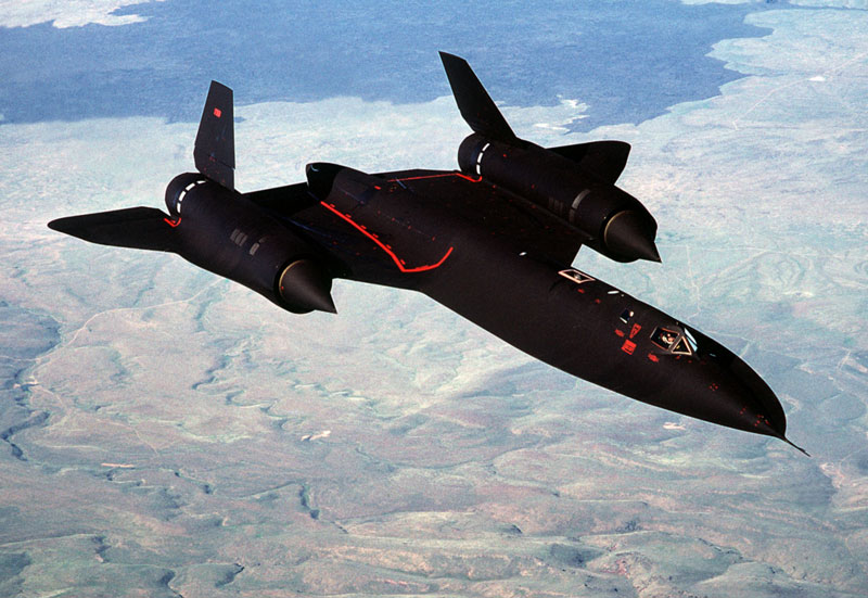 fastest airplane ever lockheed SR-71 blackbird (1)
