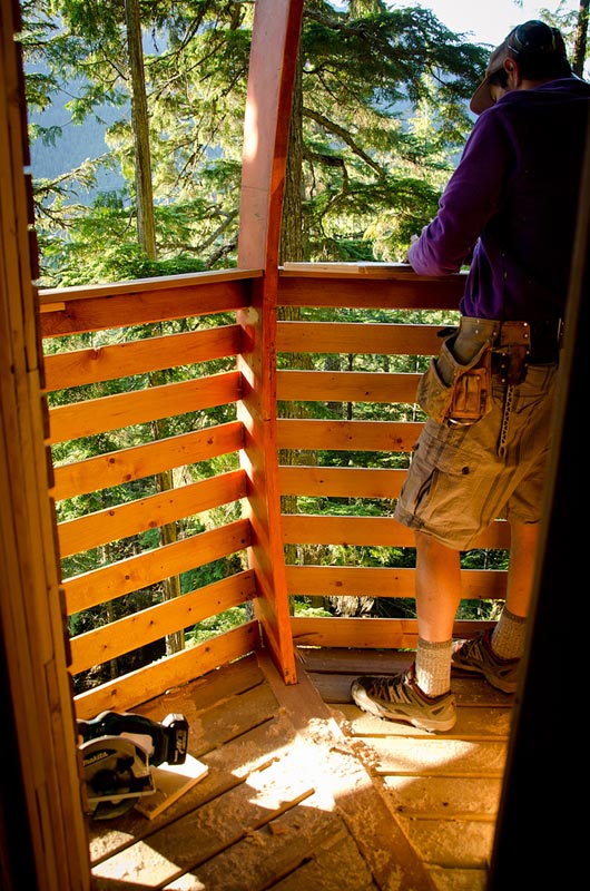 HemLoft secret treehouse hiding in the woods of whistler canada (9)