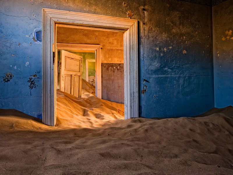 ghost town kolmanskop namibia adandoned house filled with sand Picture of the Day: The Ghost Town of Kolmanskop