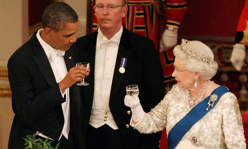 queen elizabeth barack obama toast cheers