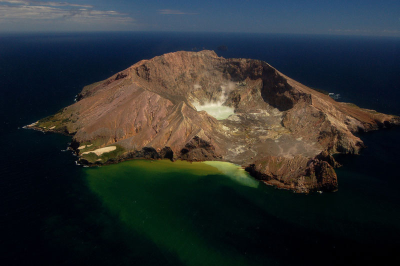 white island volcano new zealand Picture of the Day: New Zealands Most Active Volcano