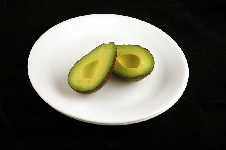 200 calories of avocado 125 grams 4 What 200 Calories of Various Foods Looks Like