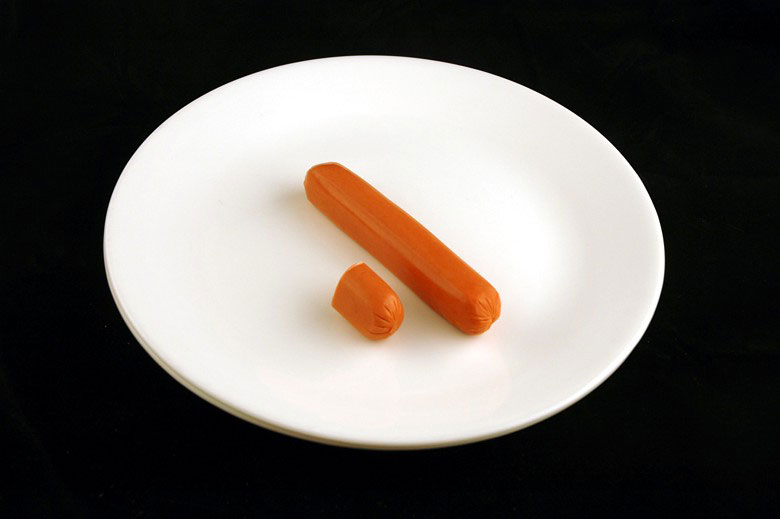 200 calories of hot dog 66 grams 2 What 200 Calories of Various Foods Looks Like