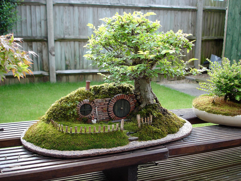 bonsai baggins hobbit home by chris guise 7 This Bonsai Masters Greatest Work of Art is a Loving Tribute to his Grandkids