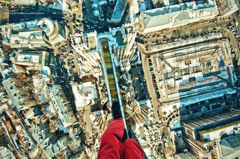 extreme rooftopping skywalking photos mustang-wanted russia (10)