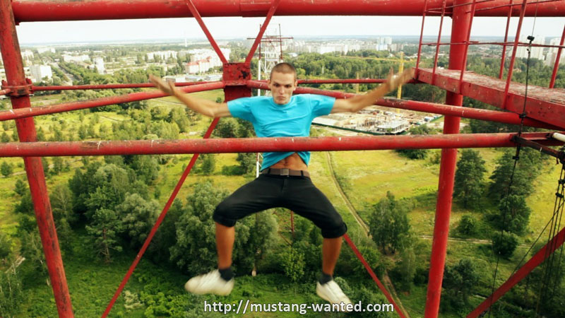 extreme rooftopping skywalking photos mustang-wanted russia (14)