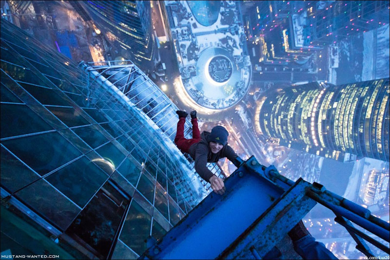 extreme rooftopping skywalking photos mustang-wanted russia (16)