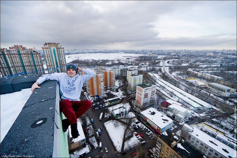 extreme rooftopping skywalking photos mustang-wanted russia (17)