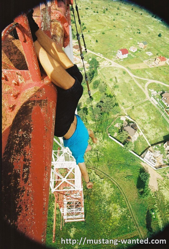 extreme rooftopping skywalking photos mustang-wanted russia (9)