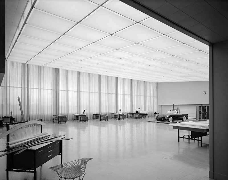 General-Motors-Technical-Center,-Eero-Saarinen,-Warren,-MI,-1955-ezra-stoller