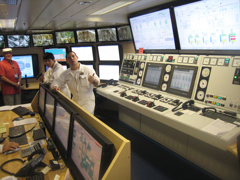 allure of the seas engine room (4)