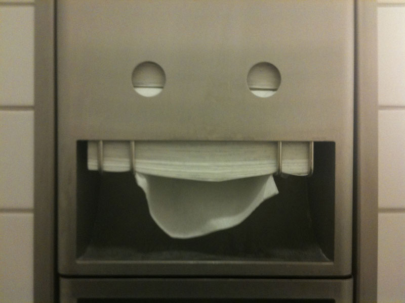 paper towel face 50 Faces in Everyday Objects