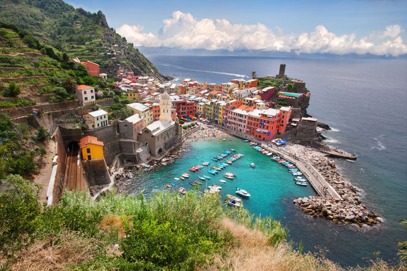 vernazza cinque terre italy Picture of the Day: The Seaside Town of Vernazza