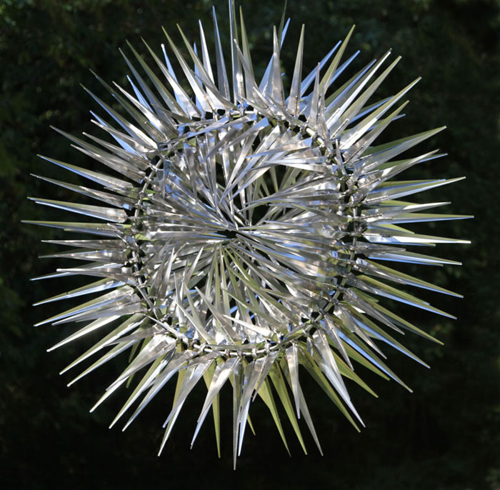 spines kinetic wind sculpture by anthony howe