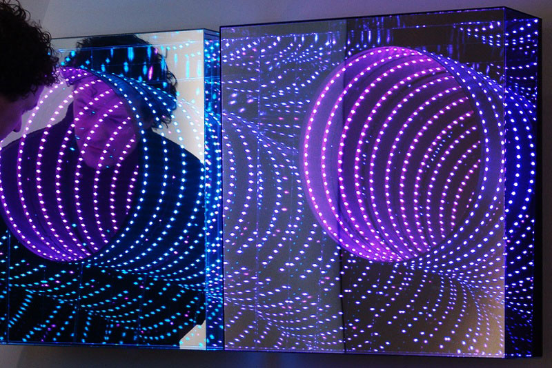 infinite LED artworks plexiglass mirrors hans kotter (10)