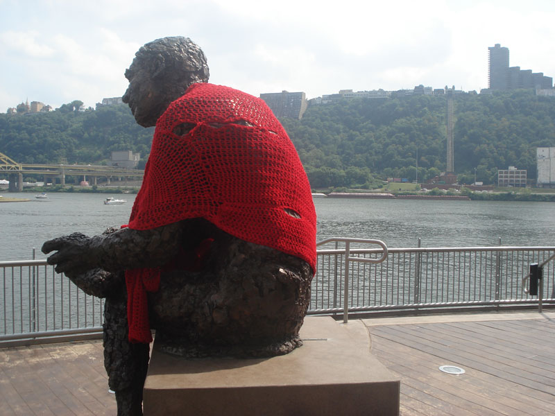 mr rogers statue in pittsburgh crocheted red cardigan sweater alicia kachmar (3)