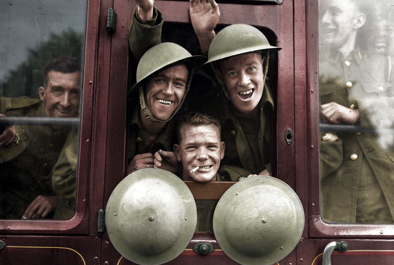 British-troops-cheerfully-board-their-train-for-the-first-stage-of-their-trip-to-the-western-front---England,-September-20,-1939-benafleckisanokactor