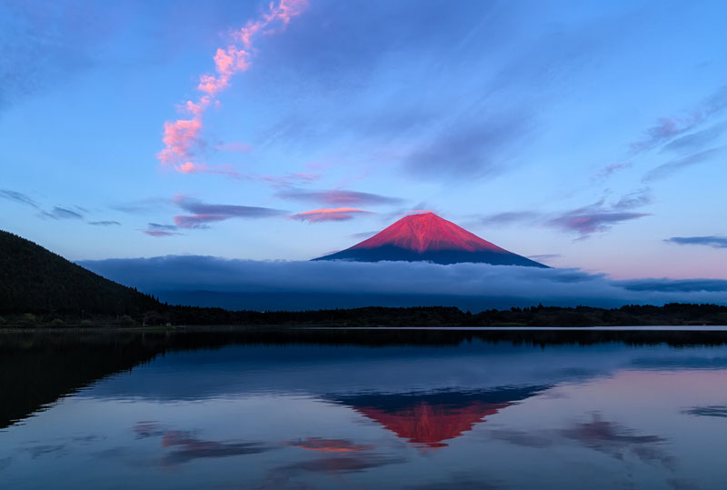 mount fuji sunset Picture of the Day: Red Fuji Sunset