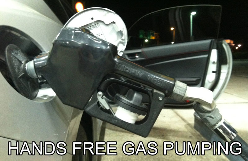 hands free gas pumping life hack 40 Clever Life Hacks to Simplify your World